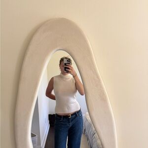Uniqlo Cream Sleeveless Turtleneck Tank Top